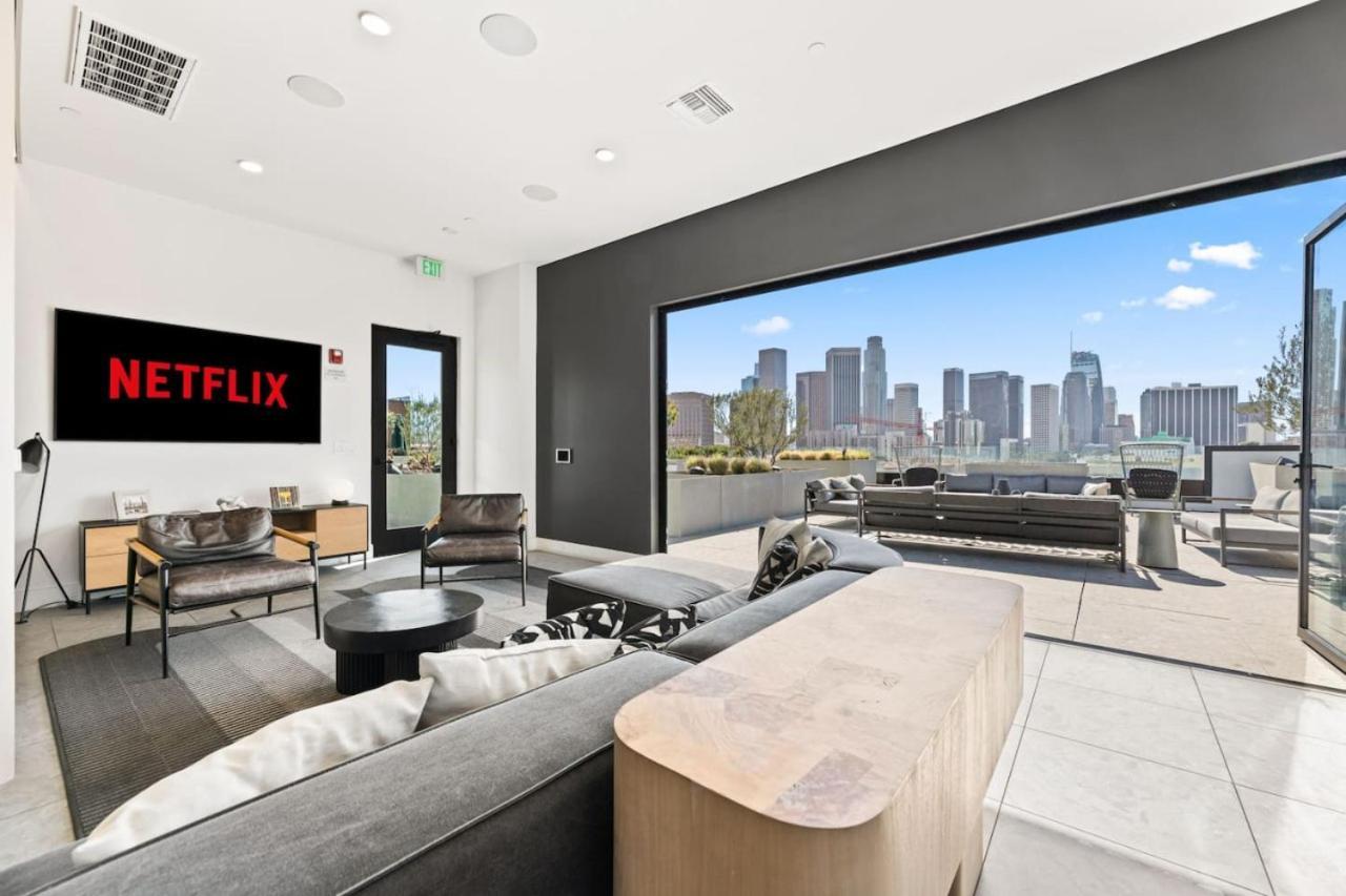 Chic Home, Dtla Skyline Views And Free Parking Los Angeles Bagian luar foto